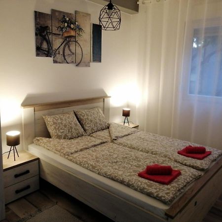 Apartman Petres Sombor Eksteriør billede