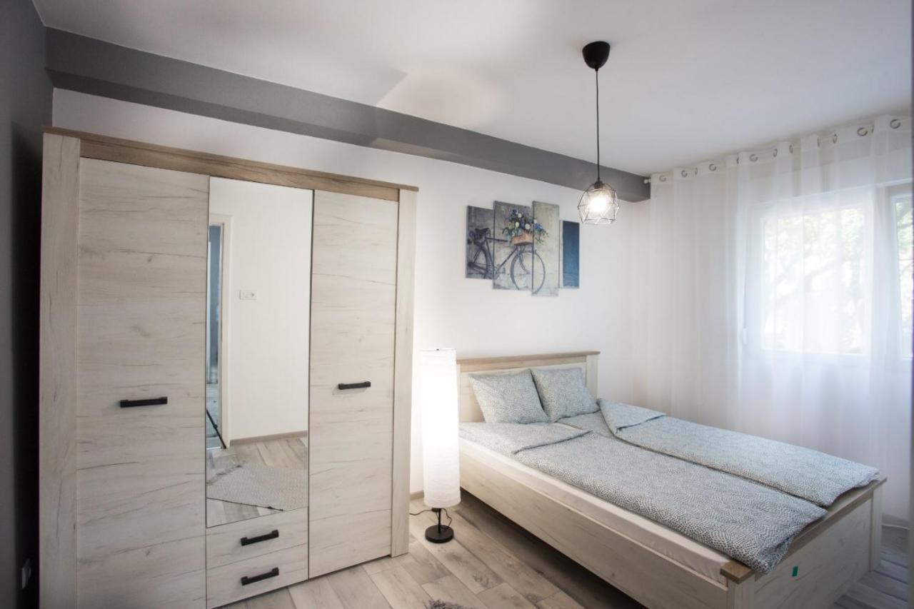 Apartman Petres Sombor Eksteriør billede